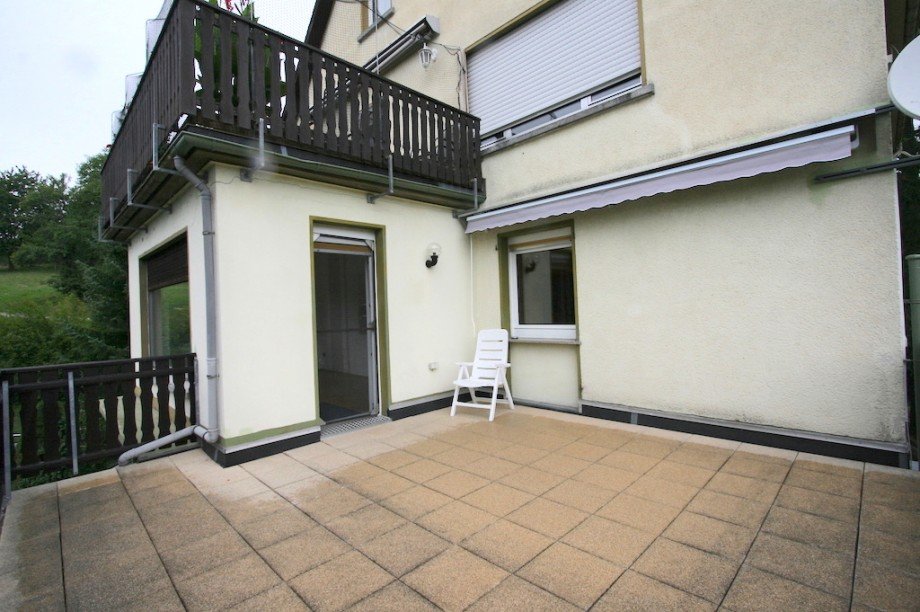 Balkon Bild 1 Erdgeschosswohnung Villmar/ Weyer