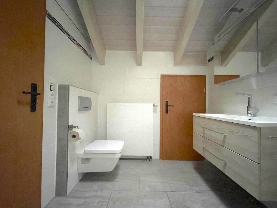 Bad Bild 1 Dachgeschosswohnung Bad Camberg