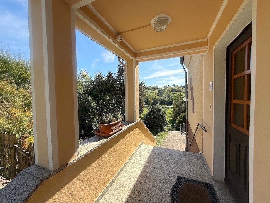 Eingangsbereich Bild 1 Einfamilienhaus Selters