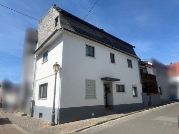 Hauptbild ---Charmantes Haus mit besonderem Charakter - liebevoll saniert und voller Atmosphäre---