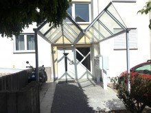 Eingang ----Attraktive 2-Zimmer-DG-Wohnung mit Balkon und Terrasse-----