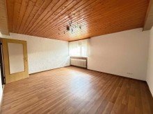 Raum 1 KG Bild 2 ---Alles auf einer Ebene - EFH mit Garage und Garten in Villmar---