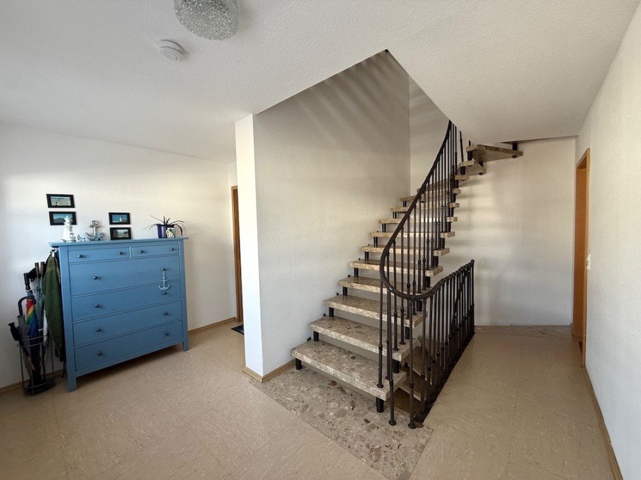 Treppenhaus OG Bild 1 Wohnung H�nfelden