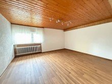 Raum 1 KG Bild 1 ---Alles auf einer Ebene - EFH mit Garage und Garten in Villmar---