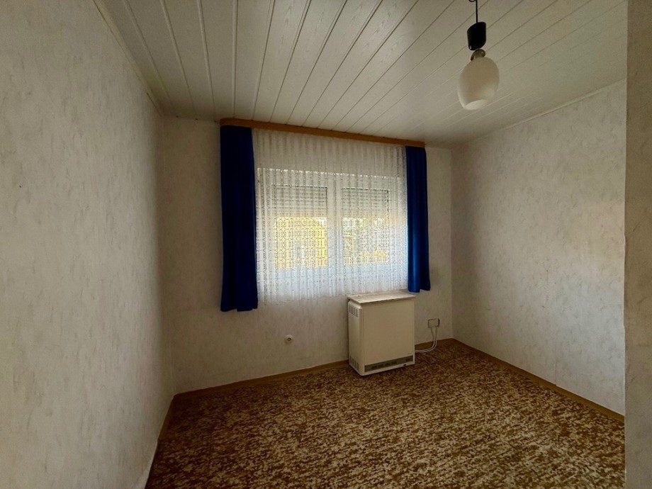 Zimmer 2 OG Bild 1 Einfamilienhaus Seltes/ Haintchen