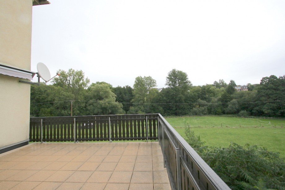 Balkon Bild 3 Erdgeschosswohnung Villmar/ Weyer