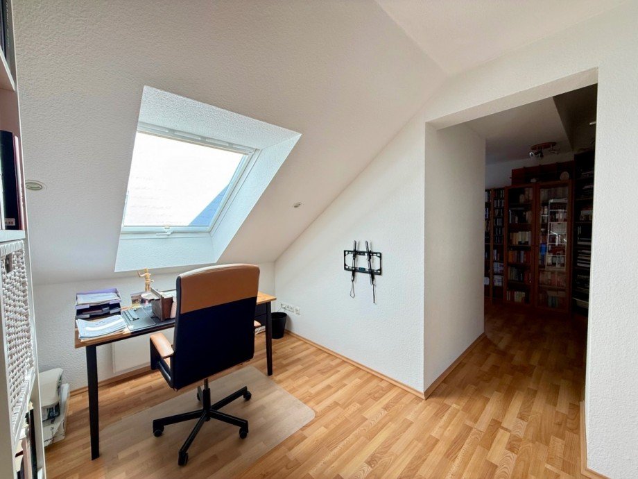 Flur DG Bild 2 Einfamilienhaus Selters/ Eisenbach