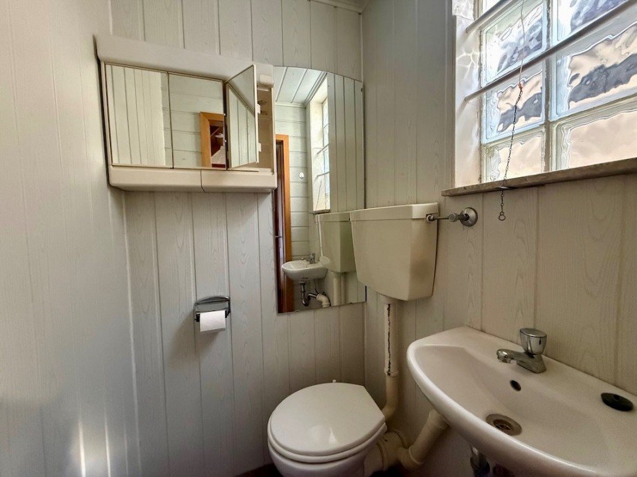 WC OG Einfamilienhaus Seltes/ Haintchen