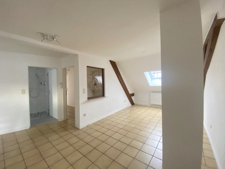Diele Bild 3 Dachgeschosswohnung Brechen