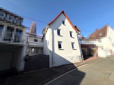 Hauptbild ---Bezauberndes Fachwerkhaus mit kleinem Innenhof - Wohnen mit Charme in zentraler Lage---
