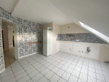 K�che Bild 2 -----Gro�z�gige 3-Zimmer-DG-Wohnung mit Loggia in zentraler Lage-----