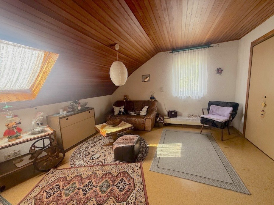 Zimmer DG Bild 1 Einfamilienhaus Selters/ M�nster