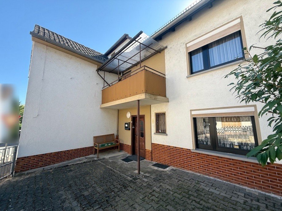 Aussenansicht Bild 2 Doppelhaush�lfte Bad Camberg