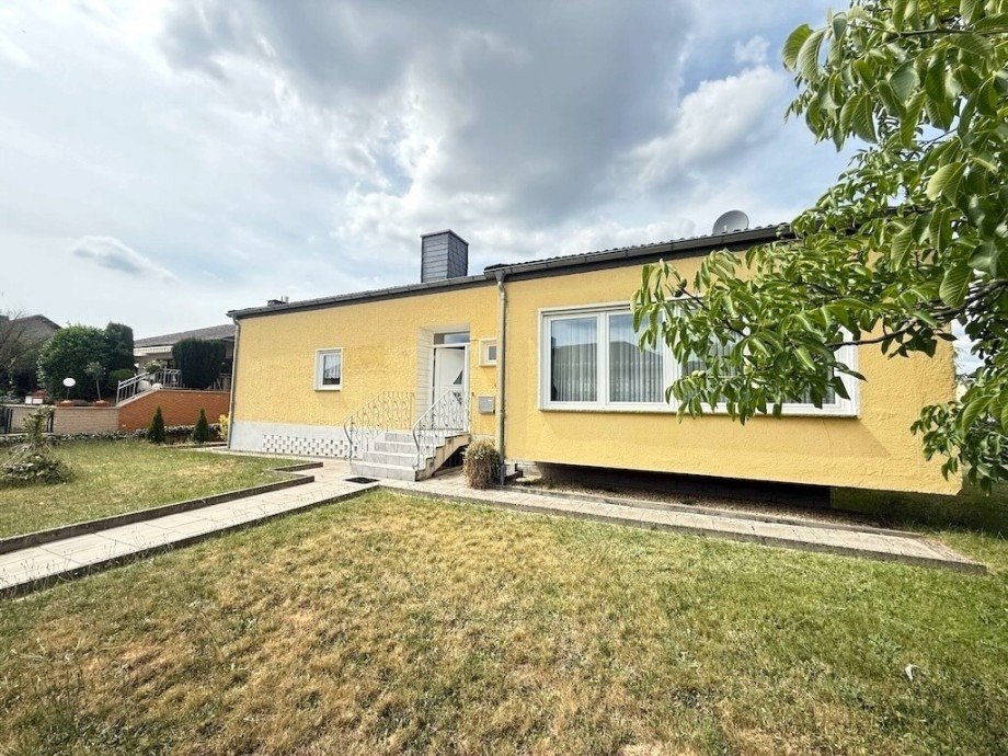 Eingangsbereich Bild 1 Einfamilienhaus Villmar