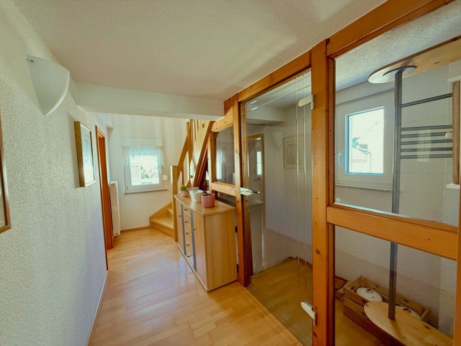 Flur OG Bild 1 Einfamilienhaus Selters/ Eisenbach