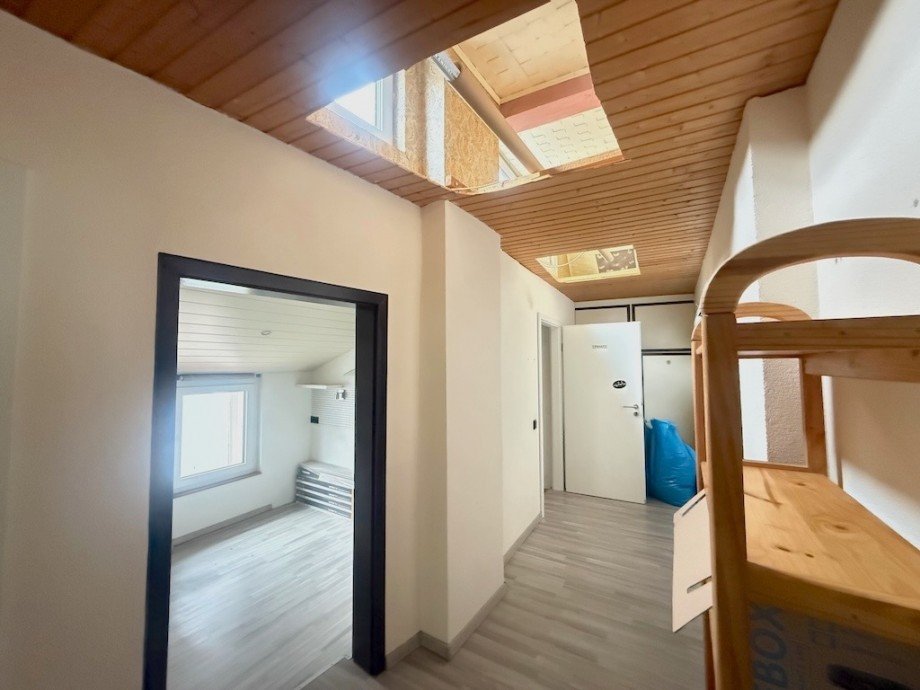 Flur 1 OG Einfamilienhaus Selters
