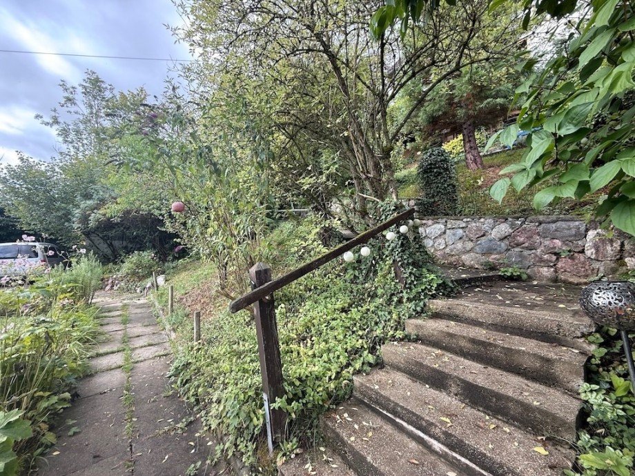 Zugang Haus Bild 1 Einfamilienhaus Flacht