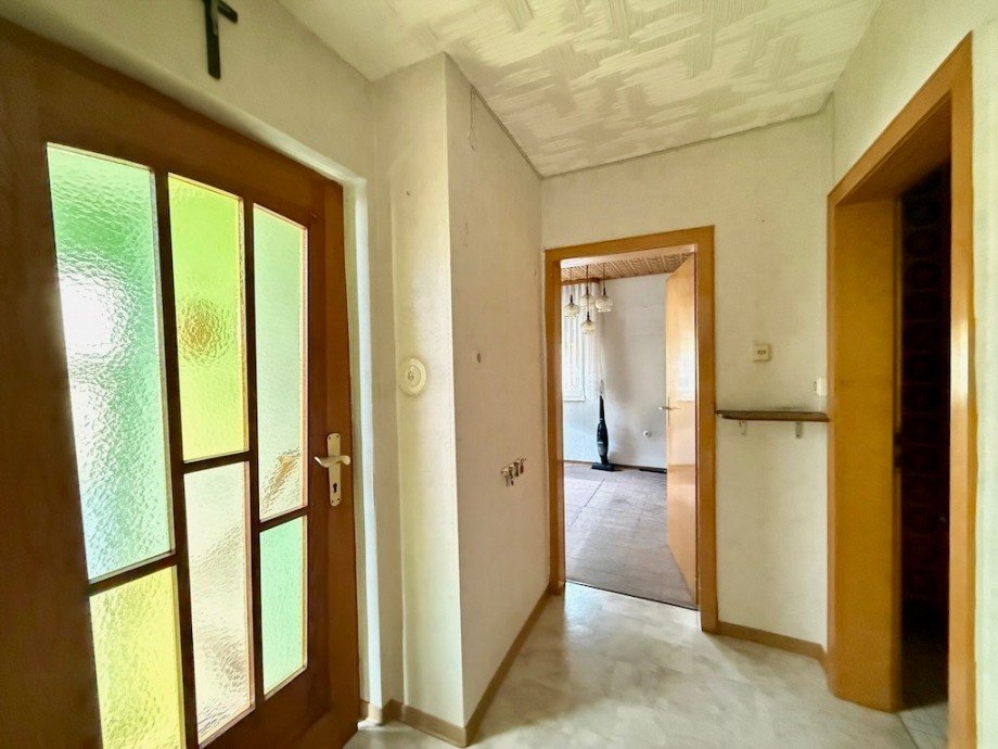 Flur EG Bild 1 Einfamilienhaus Seltes/ Haintchen