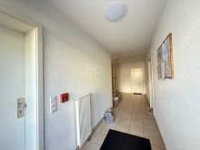 Treppenhaus Bild 2 ---Vermietete 2 Zimmer-Eigentumswohnung mit Balkon und PKW-Stellplatz---
