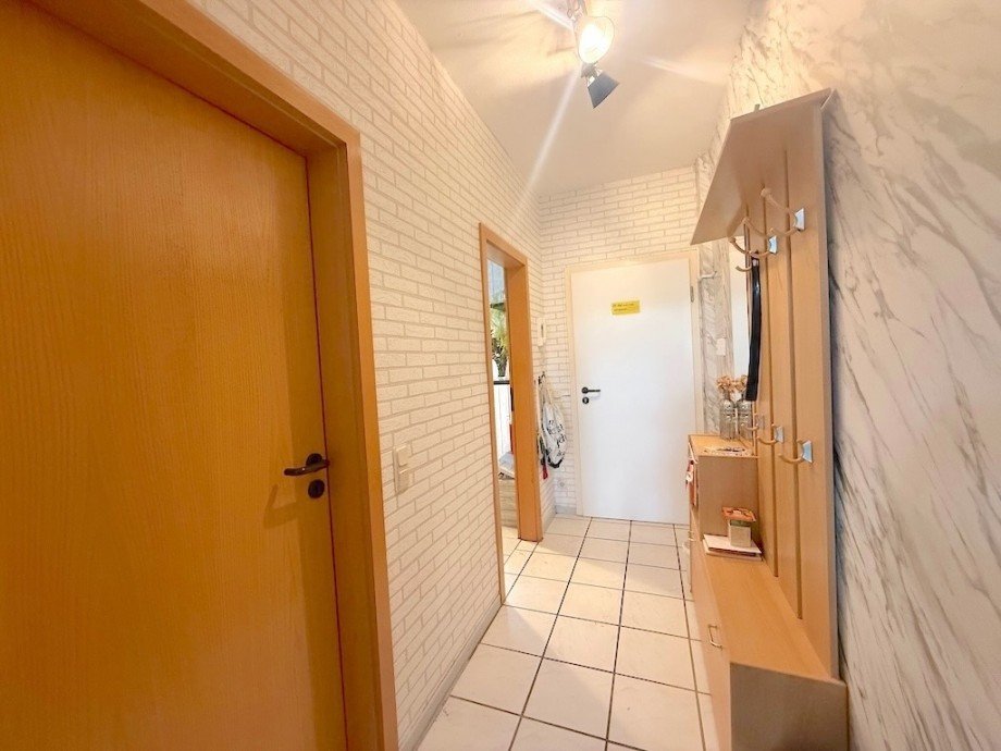 Flur Bild 1 Erdgeschosswohnung Bad Camberg