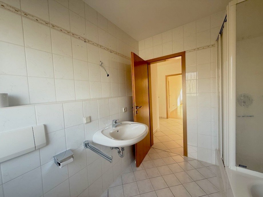 Bad Bild 2 Wohnung Brechen
