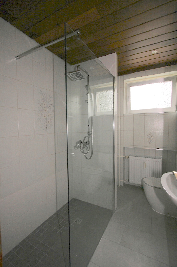 Bad Bild 2 Erdgeschosswohnung Villmar/ Weyer