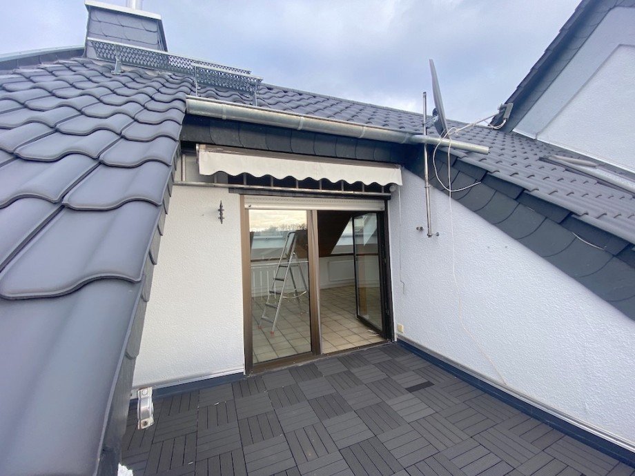 Loggia Bild 2 Dachgeschosswohnung Brechen