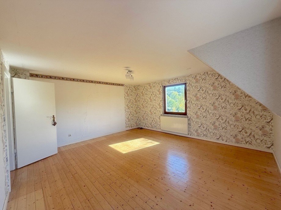Schlafzimmer OG Bild 2 Einfamilienhaus Selters