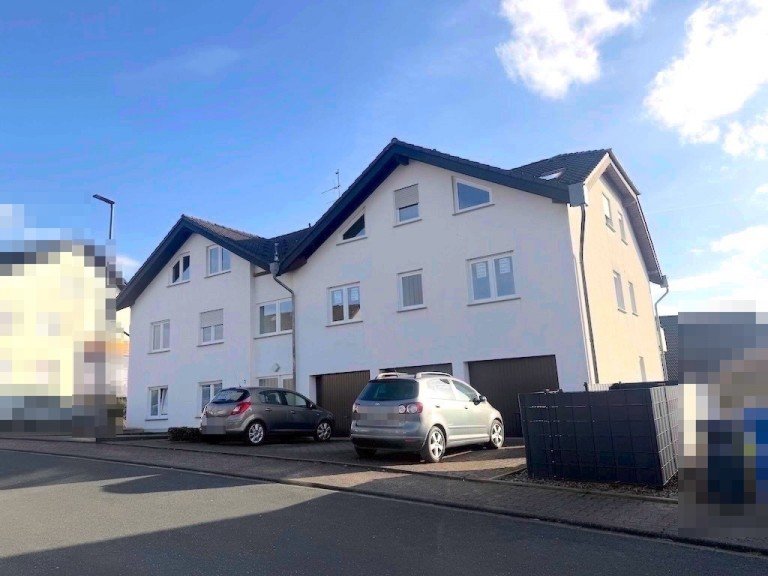 Titelbild Brechen Wohnung ---4 Zimmer-Obergeschoss-Wohnung mit Balkon und Garage in bevorzugter Wohnlage---